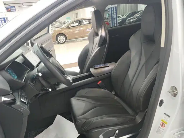 Xpeng G3 — Фото автомобиля 14