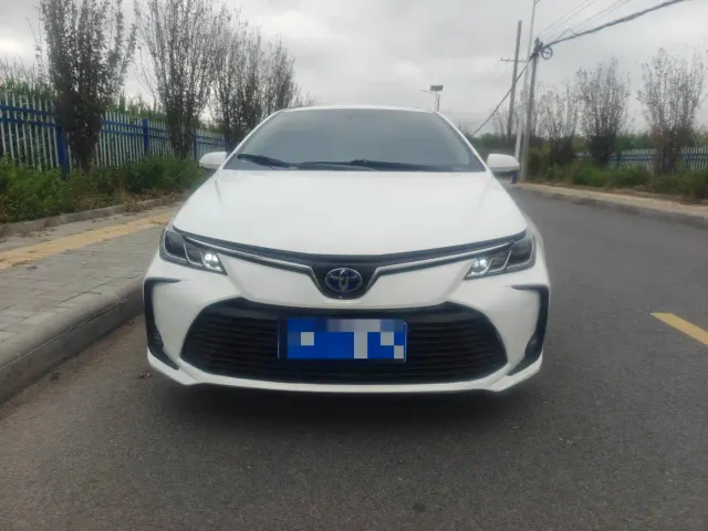 Toyota Corolla — Фото автомобиля 2