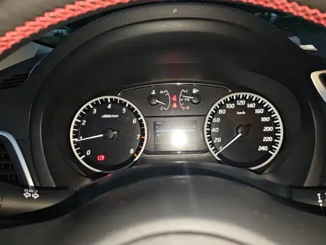 Nissan Sylphy — Фото автомобиля 14