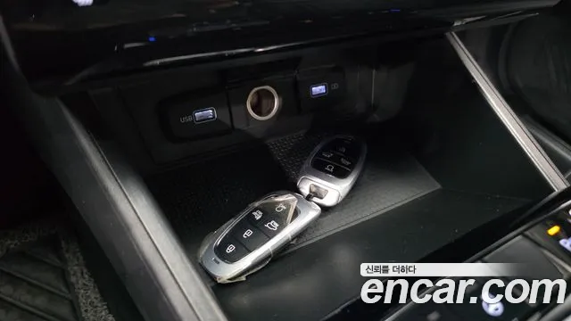 Hyundai Tucson Tucson (NX4) Дизель 2.0 2WD — Фото автомобиля 2