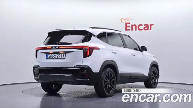 Kia Seltos — Фото автомобиля 2