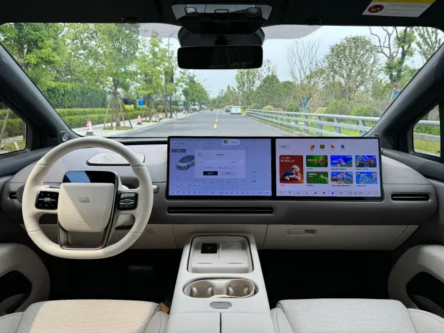 Li Auto i6 — Фото автомобиля 17