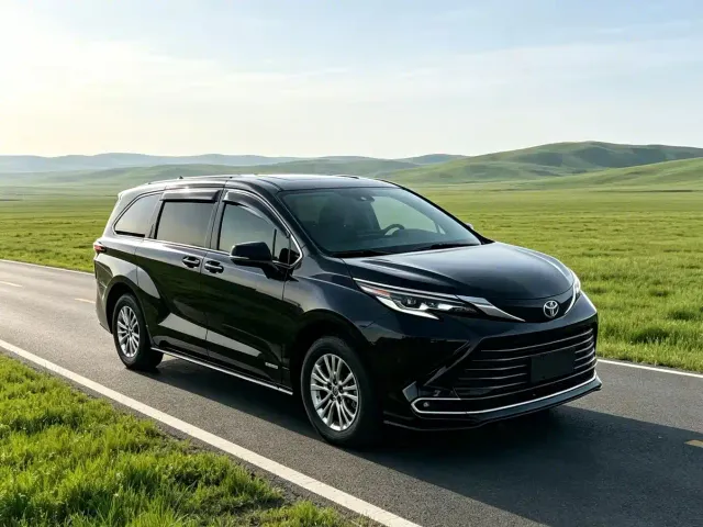 Toyota Sienna — Фото автомобиля 3