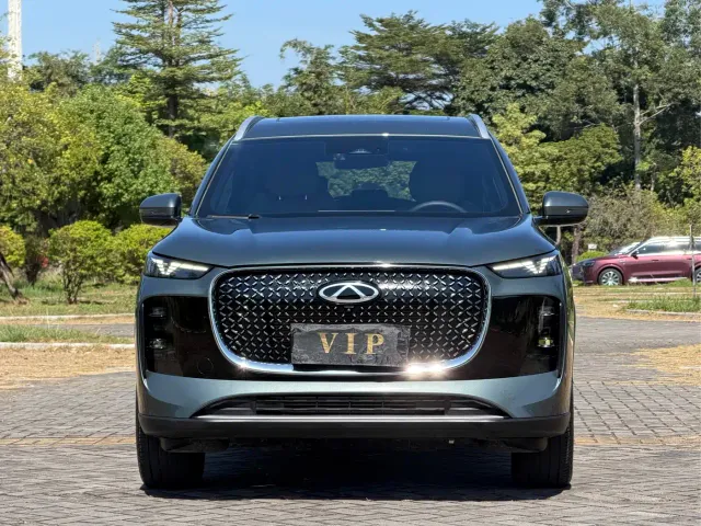 Chery Tiggo 8 PLUS — Фото автомобиля 2