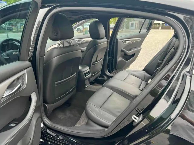 Cadillac CT5 — Фото автомобиля 6