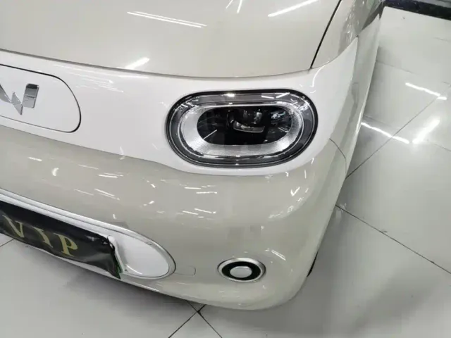 Wuling Hongguang Mini EV — Фото автомобиля 23