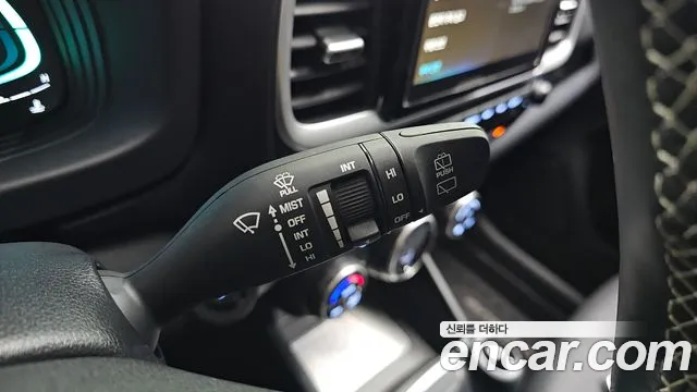 Hyundai Venue Venue 1.6 Premium — Фото автомобиля 28