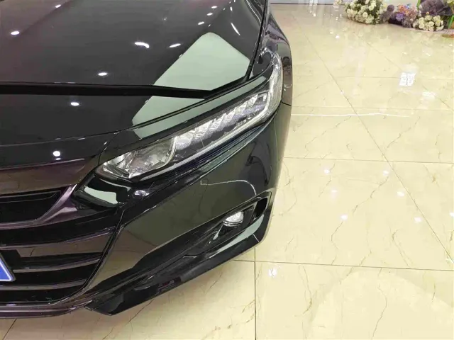 Honda Accord — Фото автомобиля 16