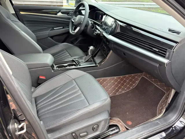 Volkswagen Passat — Фото автомобиля 13