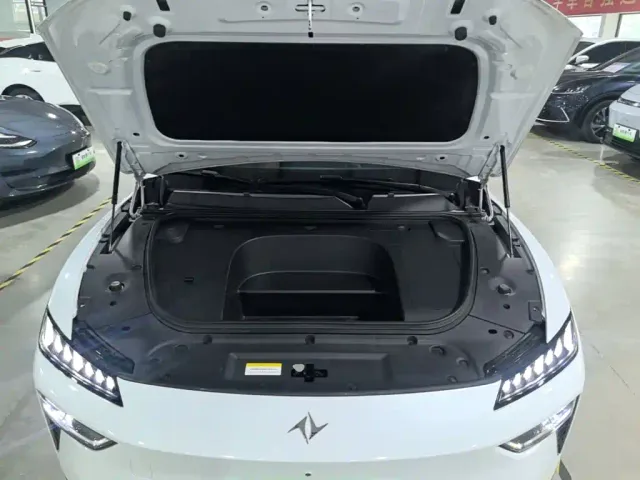Dongfeng eπ 007 — Фото автомобиля 19