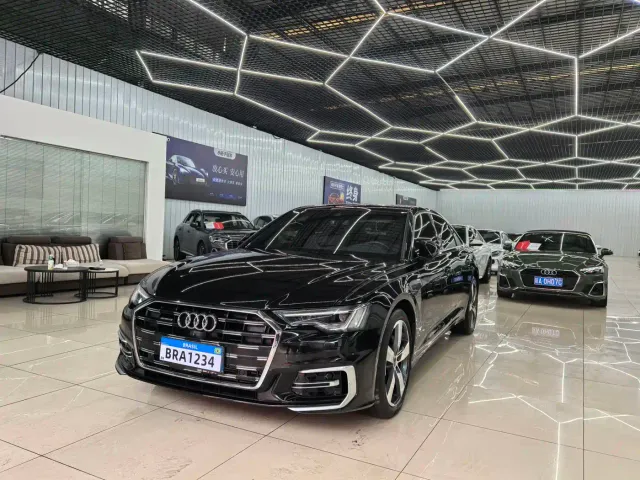 Фотография автомобиля — Audi A6L
