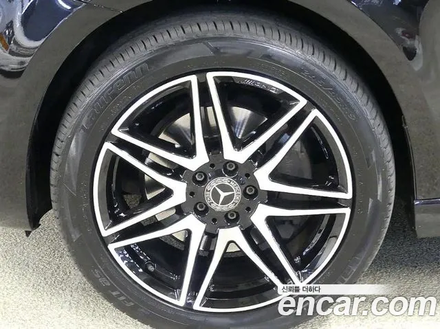 Mercedes-Benz V-Class — Фото автомобиля 5