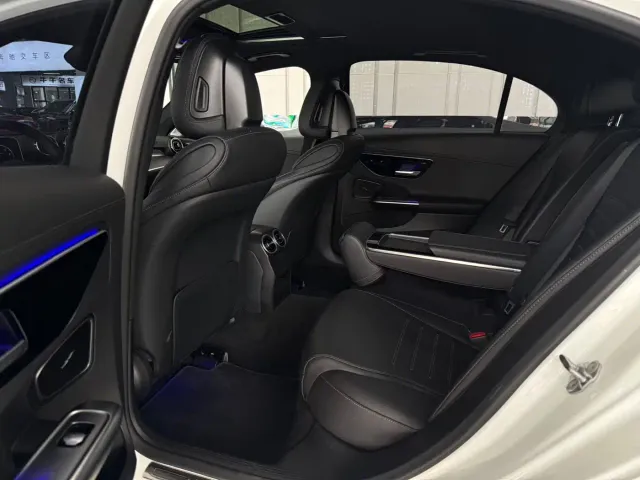 Mercedes-Benz C-Class — Фото автомобиля 9