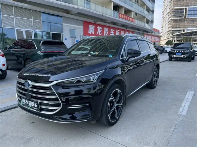 Фотография автомобиля — BYD Tang
