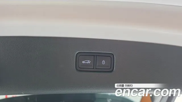 Genesis GV80 — Фото автомобиля 17
