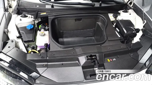 Hyundai Ioniq 6 — Фото автомобиля 9