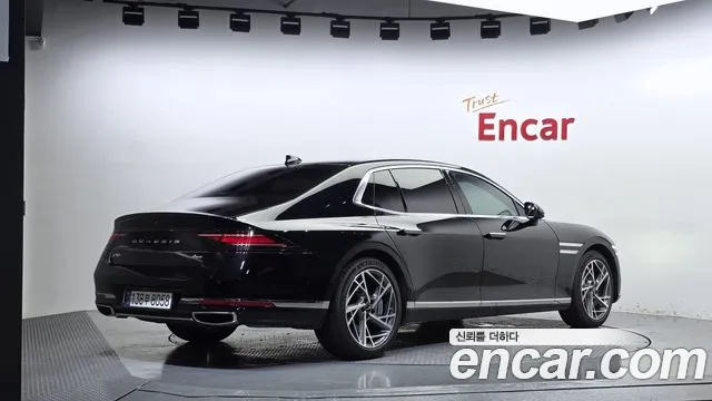 Genesis G90 Бензин 3.5 турбо AWD — Фото автомобиля 2