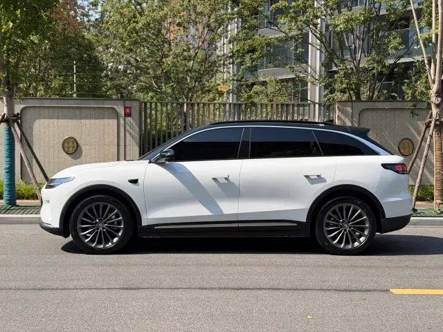 Leapmotor C11 — Фото автомобиля 3