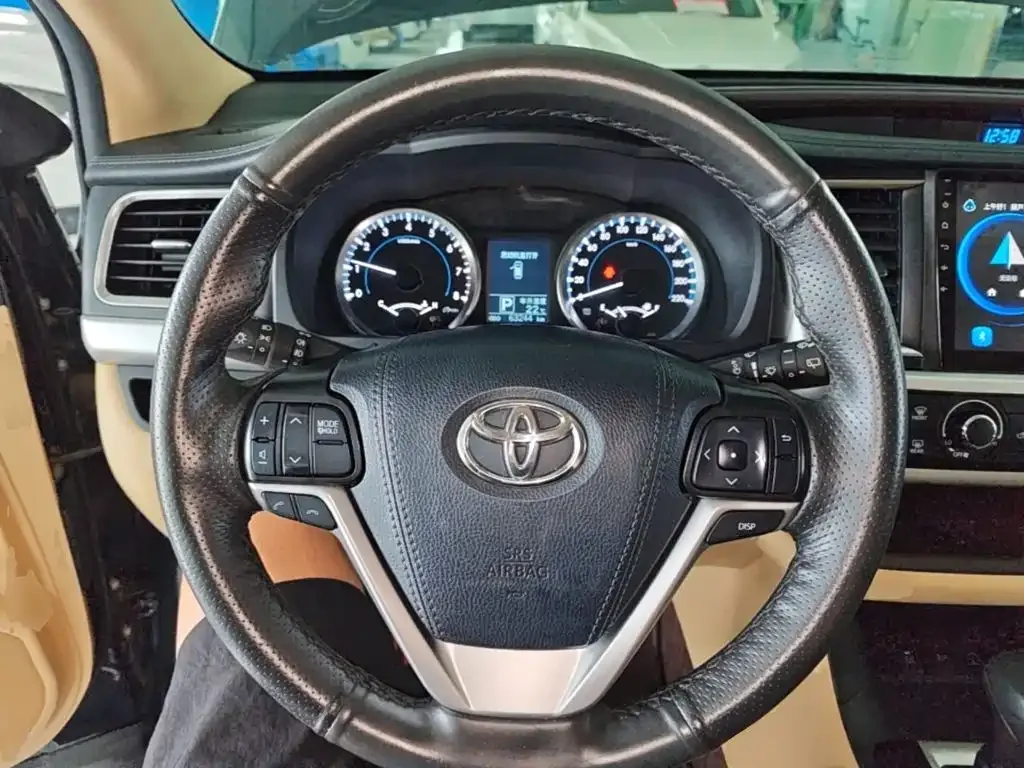 Toyota Highlander 2021 2.0T AWD Elite 7-Seater — Фото автомобиля 6
