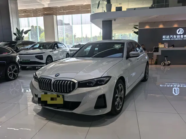 Фотография автомобиля — BMW i3