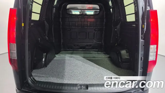 Hyundai Staria — Фото автомобиля 24