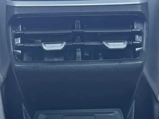 Geely Emgrand — Фото автомобиля 13