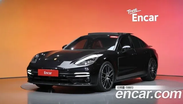 Фотография автомобиля — Porsche Panamera 971