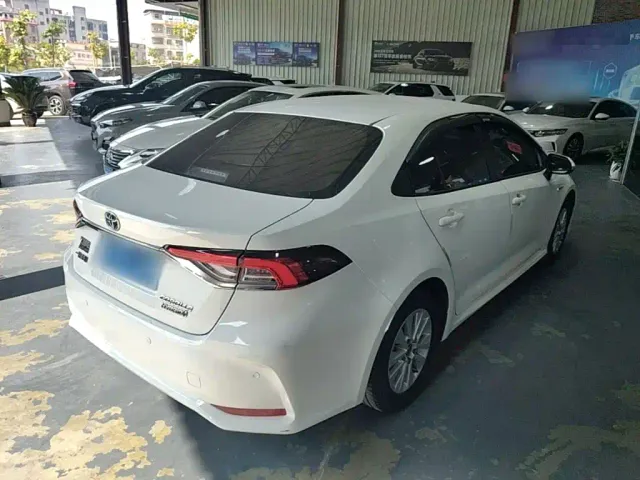 Toyota Corolla — Фото автомобиля 6