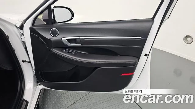 Hyundai Sonata — Фото автомобиля 24