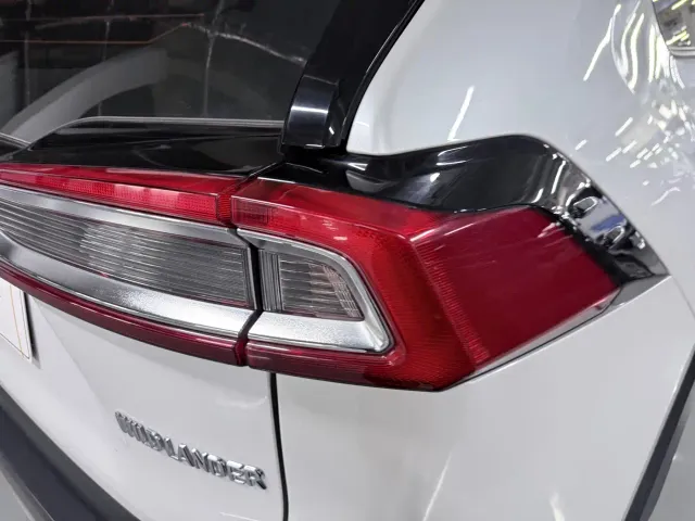 Toyota Wildlander — Фото автомобиля 20
