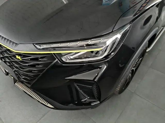 Roewe RX5 — Фото автомобиля 23