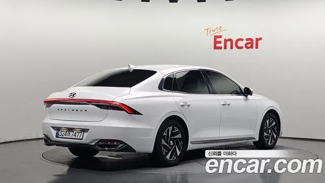 Hyundai Grandeur Grandeur (New) Hybrid — Фото автомобиля 2