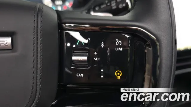 Land Rover Range Rover Velar — Фото автомобиля 17