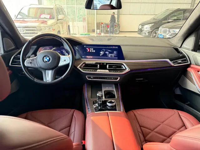 BMW X5 — Фото автомобиля 10