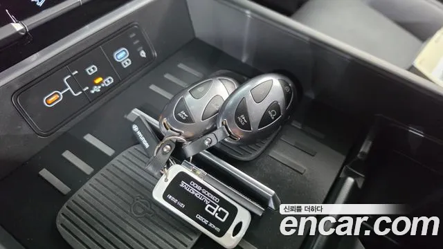 Hyundai Santa Fe — Фото автомобиля 21
