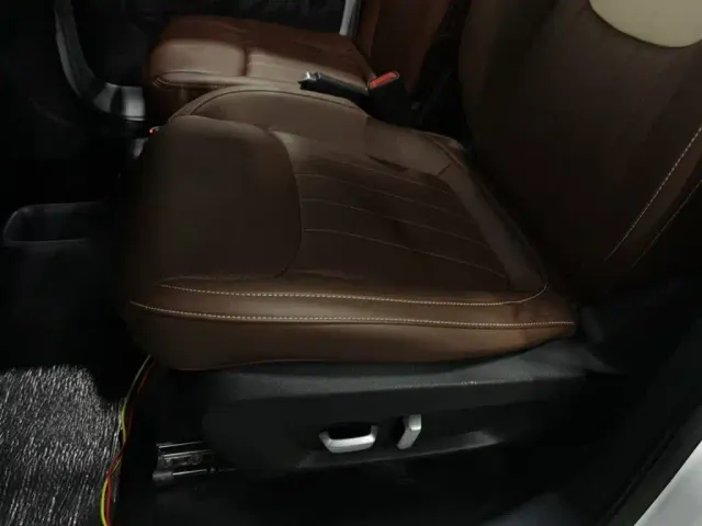 Wuling Zhiguang NEV — Фото автомобиля 20