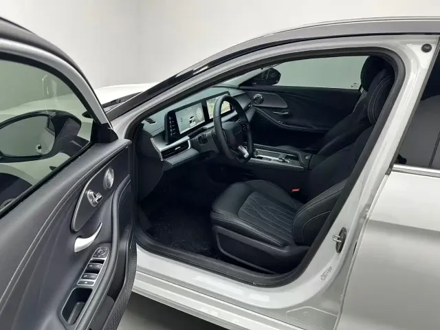 Chery Arrizo 8 — Фото автомобиля 5