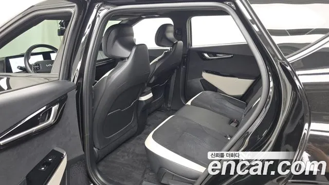 Kia EV6 — Фото автомобиля 24