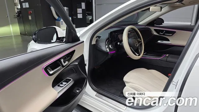 Mercedes-Benz E-Class W214 — Фото автомобиля 15