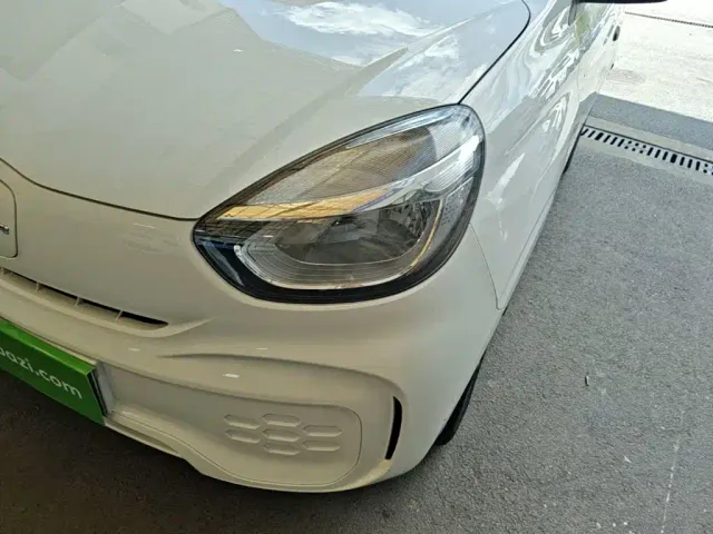 Roewe Clever — Фото автомобиля 23