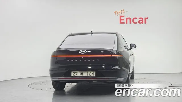 Hyundai Grandeur GN7 — Фото автомобиля 4