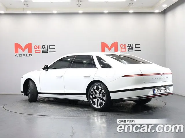 Hyundai Grandeur GN7 — Фото автомобиля 4