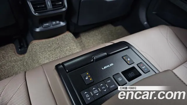 Lexus ES — Фото автомобиля 17
