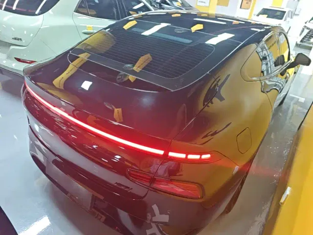 Xpeng P7 — Фото автомобиля 6