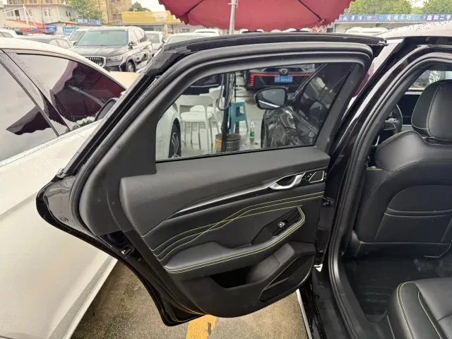 Geely Xingrui — Фото автомобиля 9
