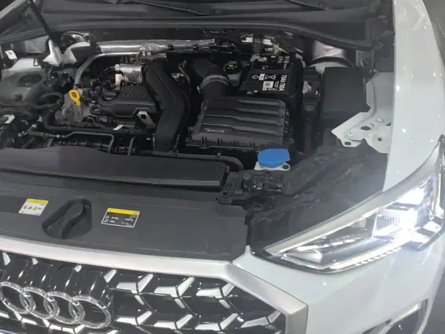 Audi Q3 — Фото автомобиля 10