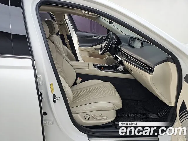 Genesis G80 Бензин 2.5 турбо AWD — Фото автомобиля 12