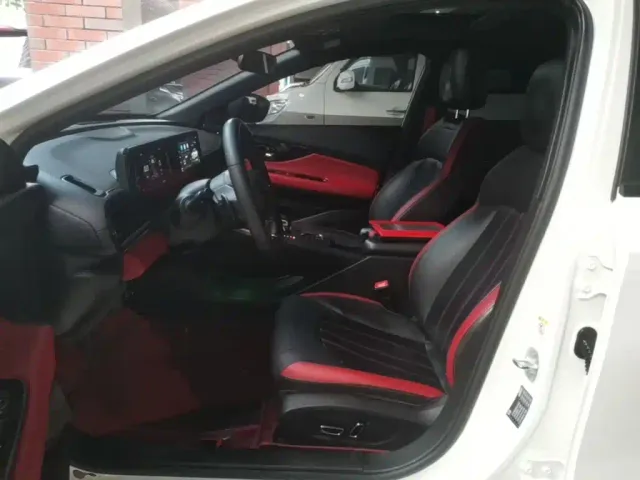 GAC Trumpchi Emkoo — Фото автомобиля 14