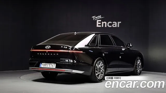 Hyundai Grandeur GN7 — Фото автомобиля 2