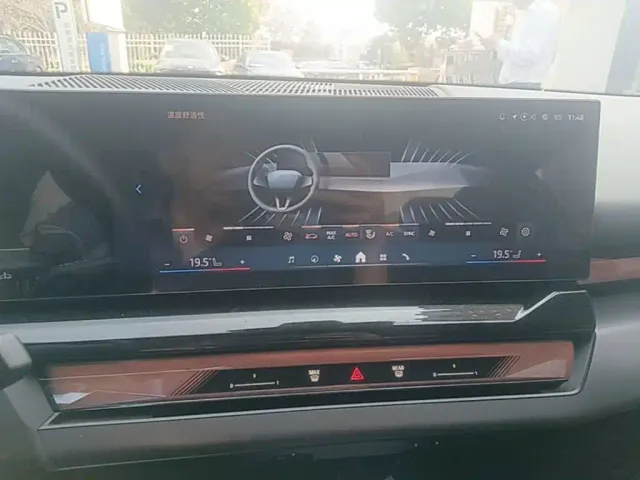 BMW 5 Series — Фото автомобиля 17